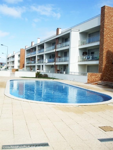 2 bedroom furnished apartment with pool