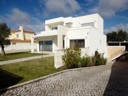 Moderne villa met 4 slaapkamers